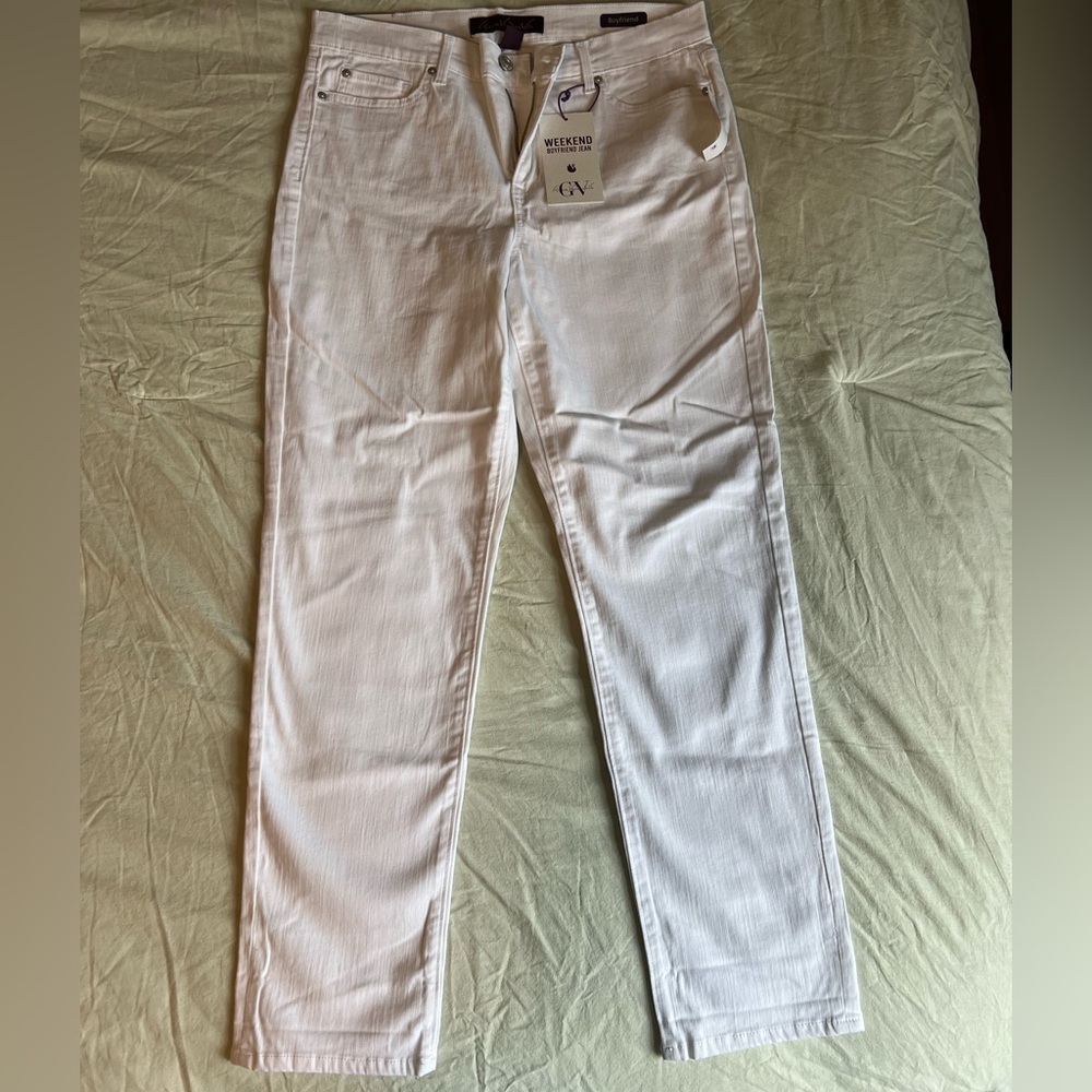 White crop boyfriend jeans